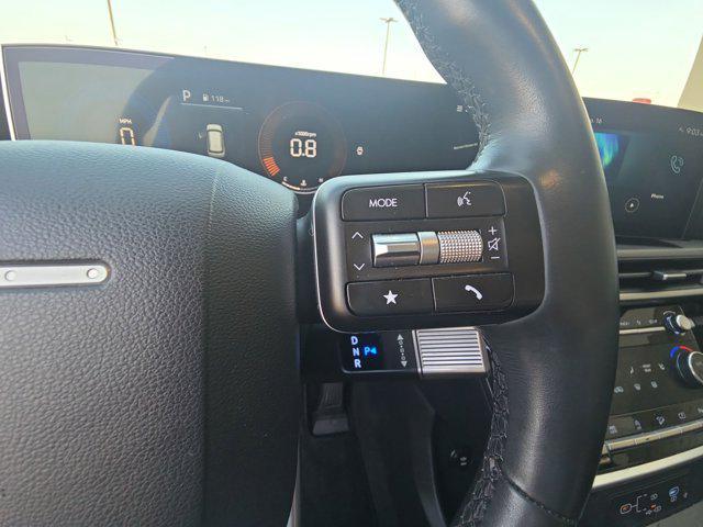 used 2024 Hyundai Santa Fe car, priced at $31,999