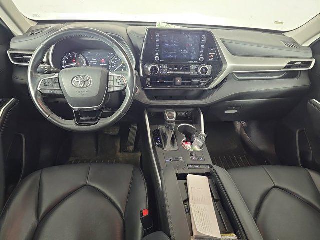 used 2021 Toyota Highlander car, priced at $28,987