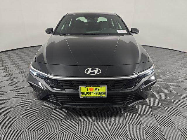 new 2025 Hyundai Elantra car, priced at $24,152