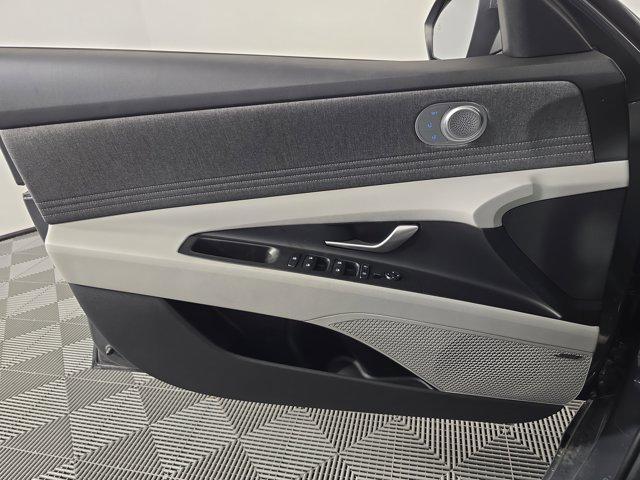 new 2025 Hyundai Elantra car, priced at $30,656