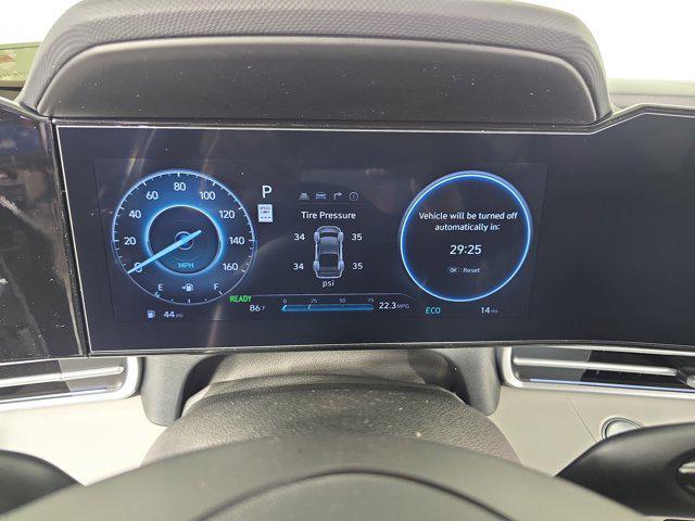 new 2025 Hyundai Elantra car, priced at $30,656