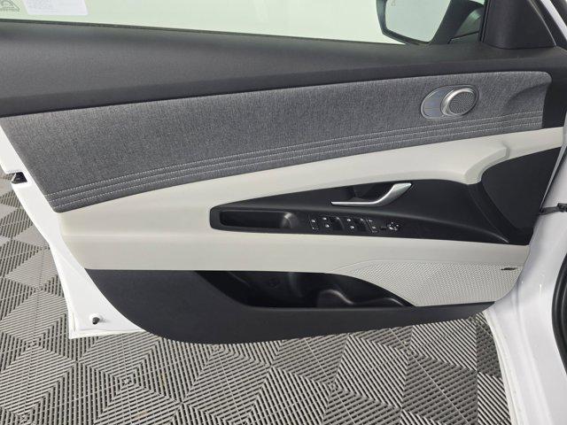 new 2025 Hyundai ELANTRA HEV car, priced at $30,992