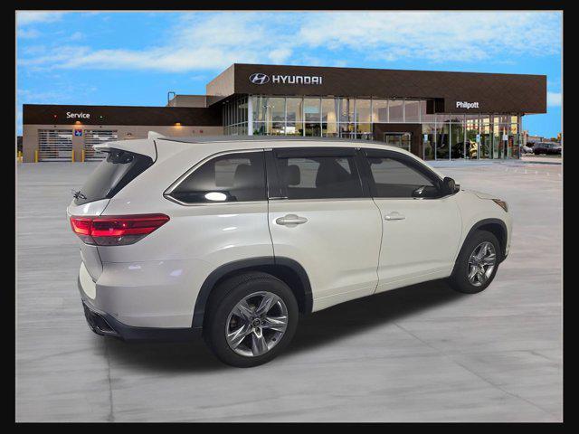 used 2017 Toyota Highlander car, priced at $19,999