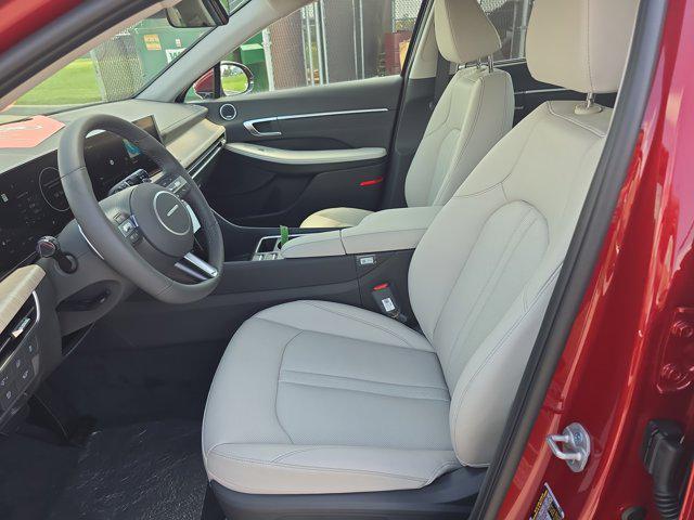 new 2025 Hyundai Sonata Hybrid car, priced at $38,751