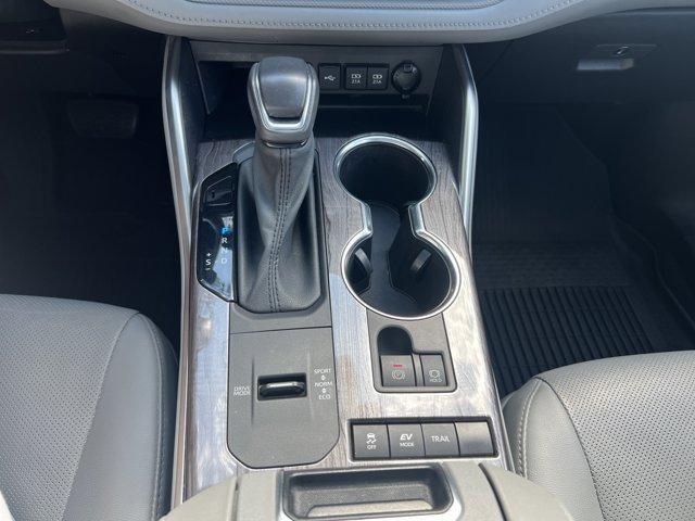 used 2021 Toyota Highlander Hybrid car, priced at $38,624