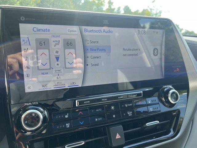 used 2021 Toyota Highlander Hybrid car, priced at $38,624