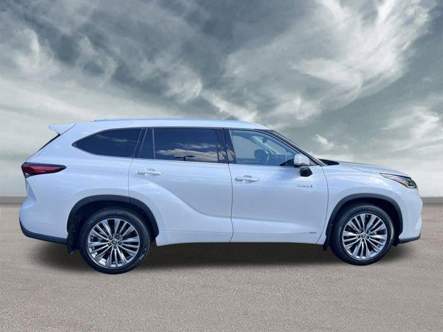 used 2021 Toyota Highlander Hybrid car, priced at $38,624