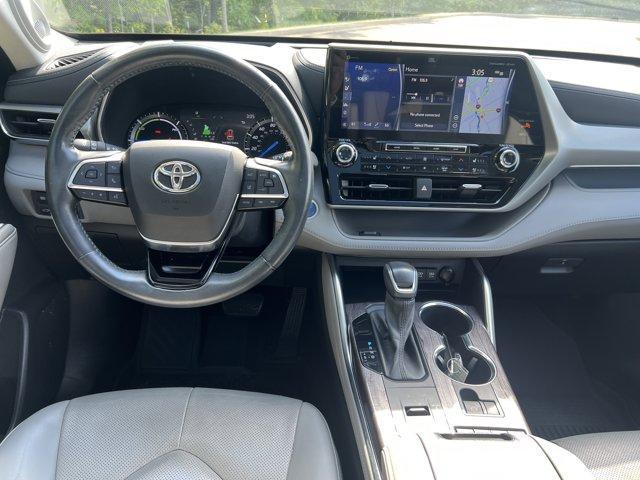 used 2021 Toyota Highlander Hybrid car, priced at $38,624