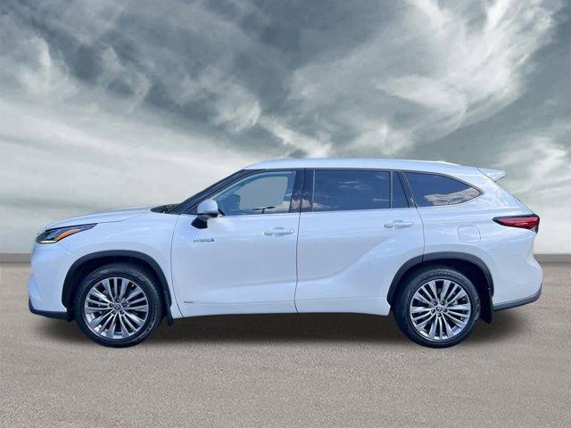 used 2021 Toyota Highlander Hybrid car, priced at $38,624