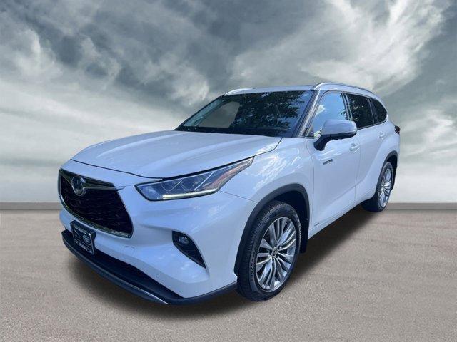 used 2021 Toyota Highlander Hybrid car, priced at $40,988