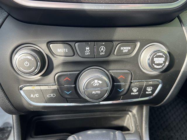 used 2020 Jeep Cherokee car, priced at $24,453
