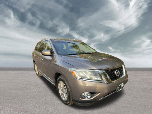 used 2014 Nissan Pathfinder car, priced at $12,281