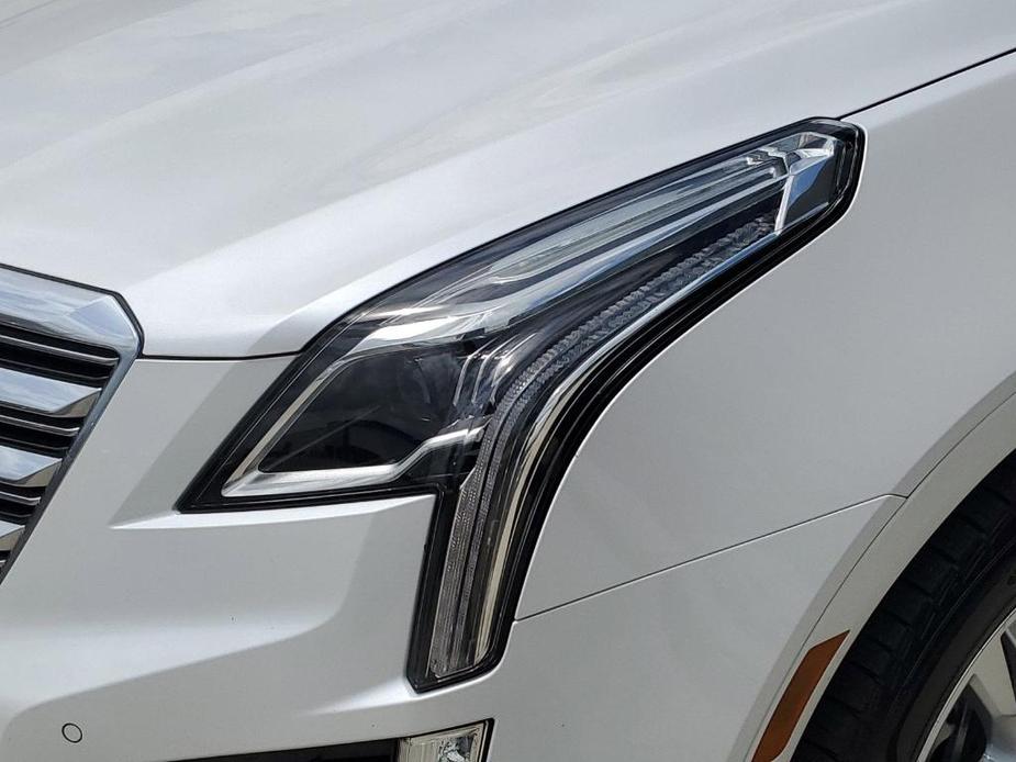 used 2017 Cadillac XT5 car, priced at $17,598
