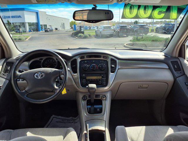 used 2003 Toyota Highlander car, priced at $6,500
