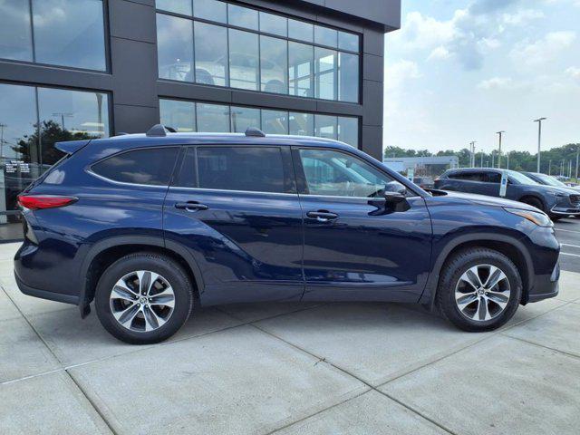 used 2022 Toyota Highlander car, priced at $37,655