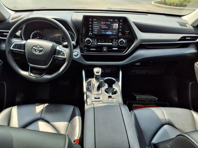 used 2022 Toyota Highlander car, priced at $37,655