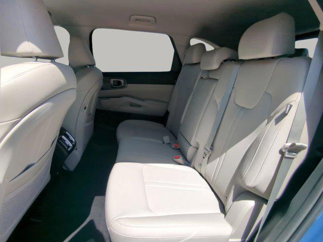 new 2025 Kia Sorento car, priced at $36,142