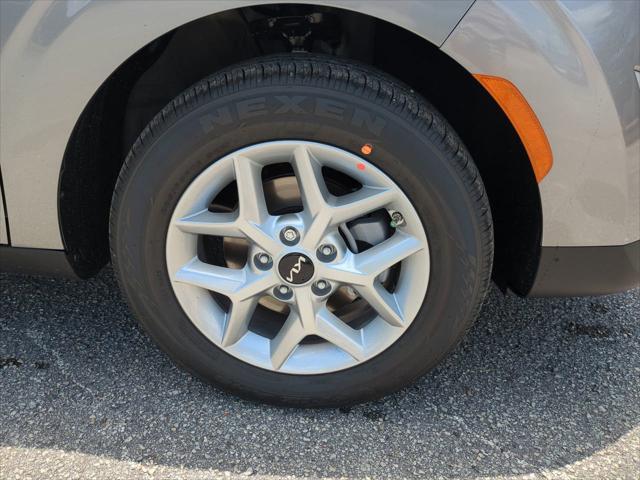 new 2025 Kia Soul car, priced at $19,933