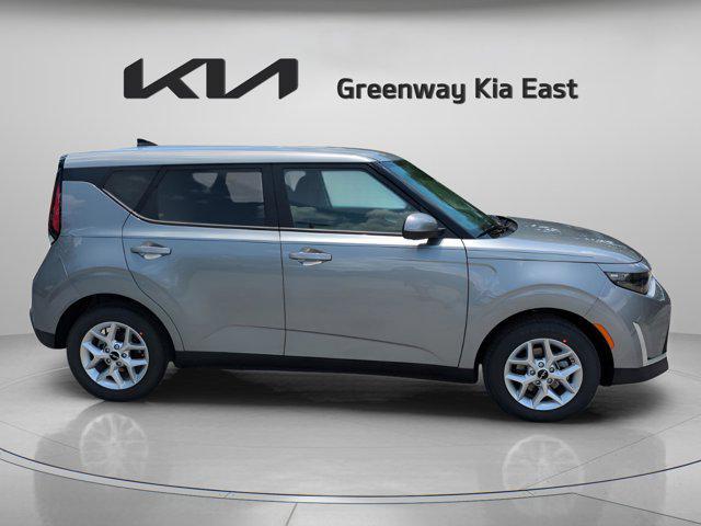 new 2025 Kia Soul car, priced at $19,933