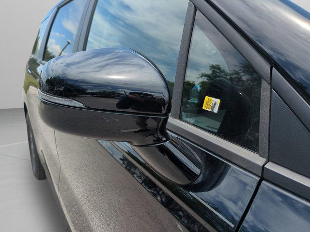 new 2025 Kia Carnival car, priced at $38,096