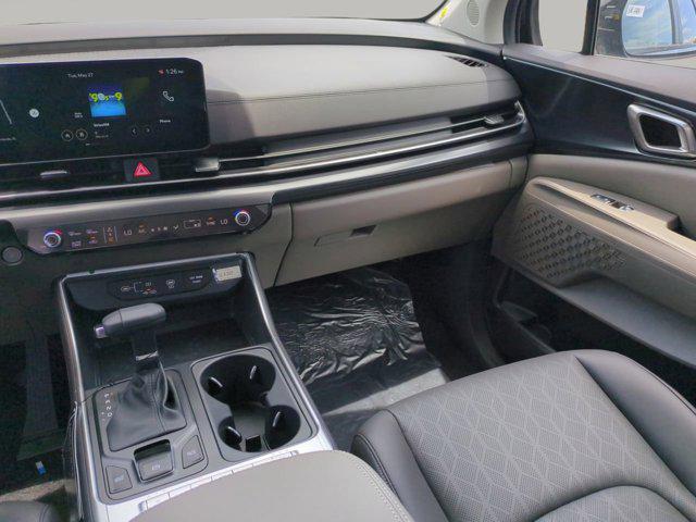 new 2025 Kia Carnival car, priced at $38,096