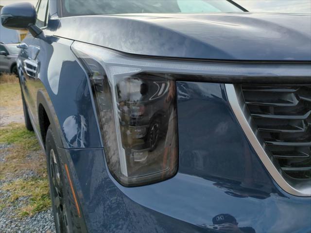 new 2025 Kia Sorento car, priced at $35,770