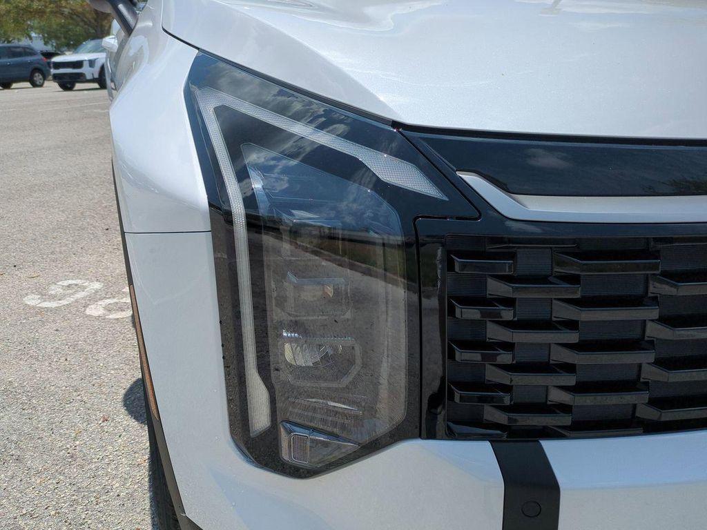 new 2026 Kia Sportage car, priced at $31,276