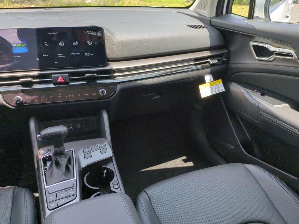 new 2026 Kia Sportage car, priced at $31,276