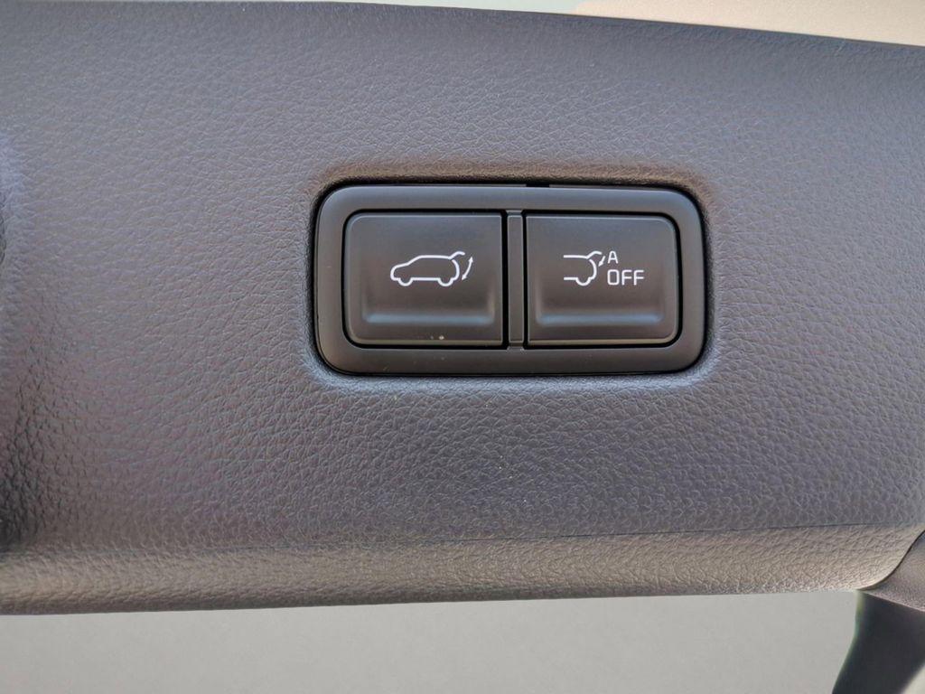 new 2026 Kia Carnival Hybrid car, priced at $42,646