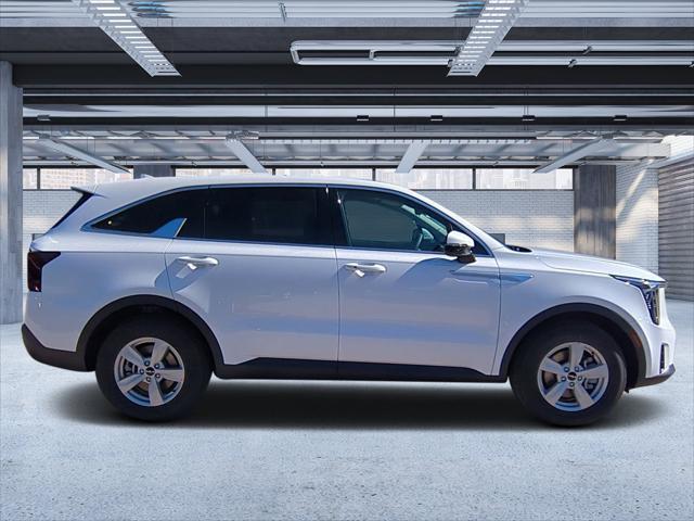 new 2025 Kia Sorento car, priced at $33,644