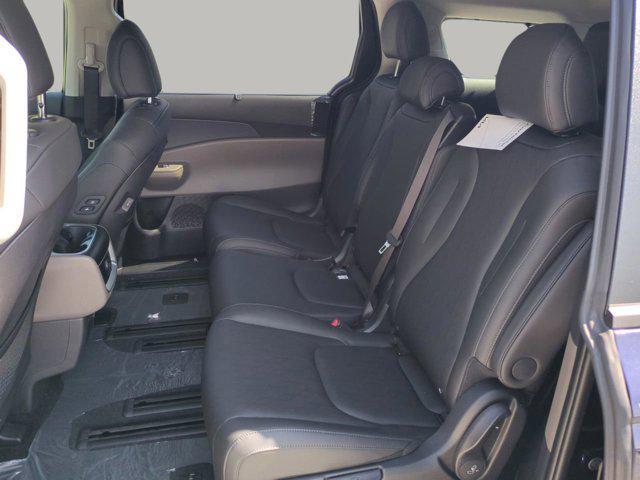 new 2026 Kia Carnival Hybrid car, priced at $42,646