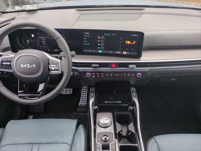 new 2025 Kia Sorento Hybrid car, priced at $45,210