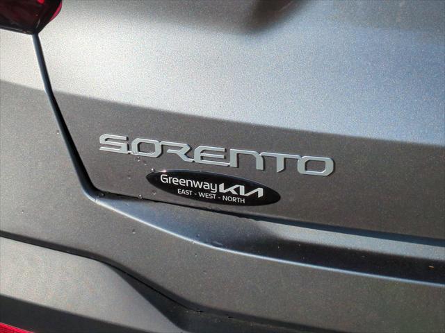 new 2025 Kia Sorento Hybrid car, priced at $45,210