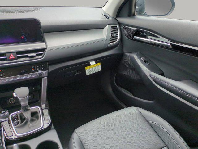 new 2025 Kia Seltos car, priced at $26,029
