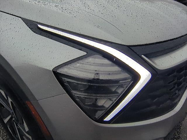 new 2025 Kia Sportage Hybrid car, priced at $28,745