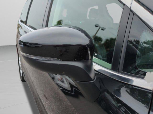 used 2023 Chrysler Pacifica car, priced at $23,995