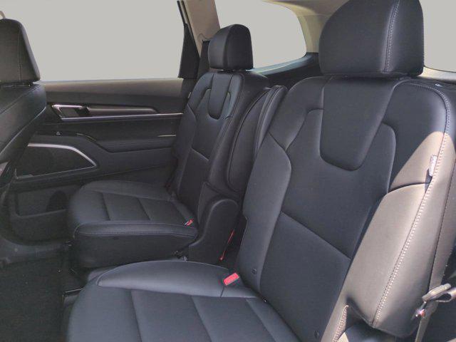 new 2025 Kia Telluride car, priced at $38,132