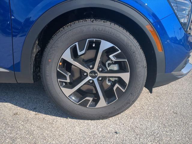 new 2025 Kia Sportage car, priced at $30,304