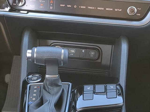 new 2025 Kia Sportage car, priced at $30,304