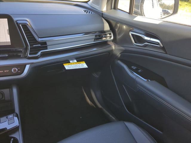 new 2025 Kia Sportage car, priced at $30,304