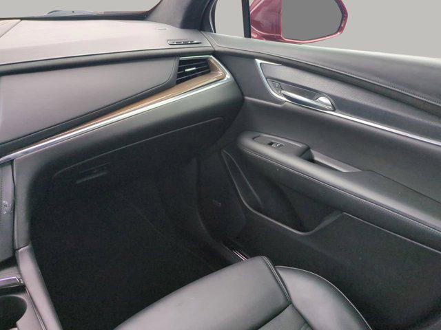 used 2019 Cadillac XT5 car, priced at $22,996
