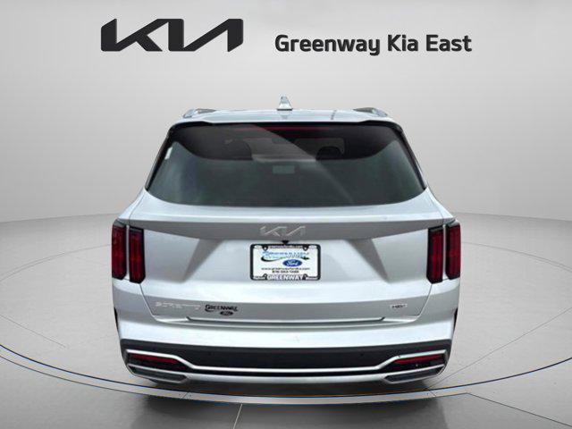 used 2023 Kia Sorento Hybrid car, priced at $33,195