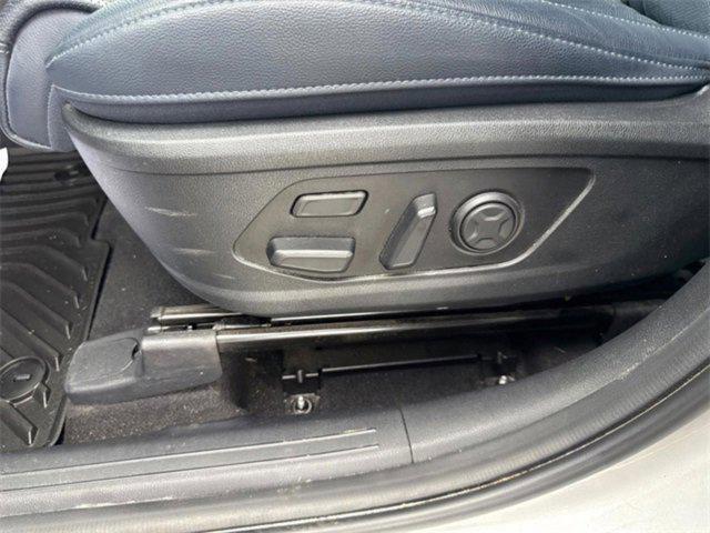 used 2023 Kia Sorento Hybrid car, priced at $33,195