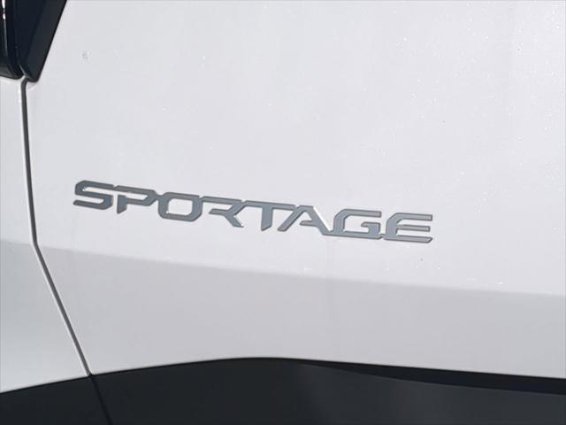 new 2025 Kia Sportage car, priced at $31,114