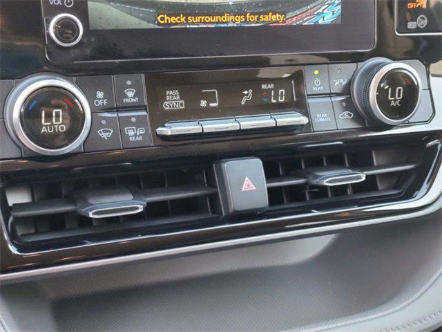 used 2024 Toyota Highlander car, priced at $36,592