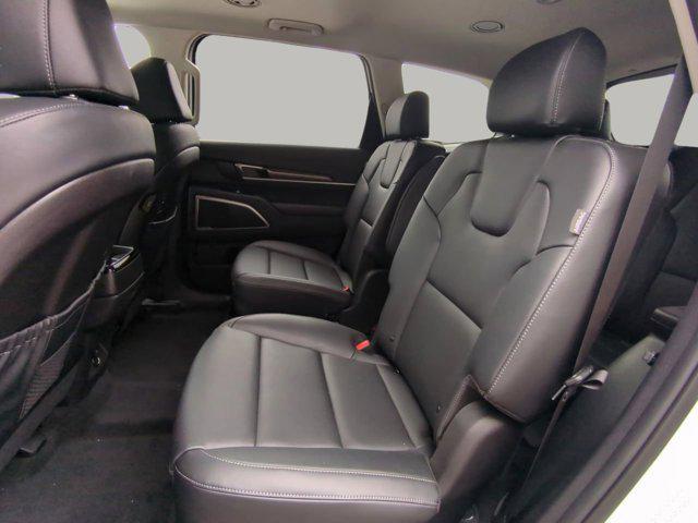 new 2025 Kia Telluride car, priced at $39,990
