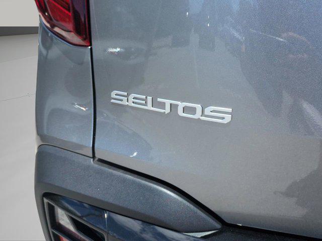 new 2025 Kia Seltos car, priced at $27,703