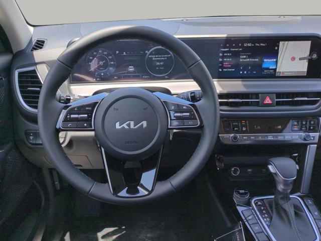 new 2025 Kia Seltos car, priced at $27,703