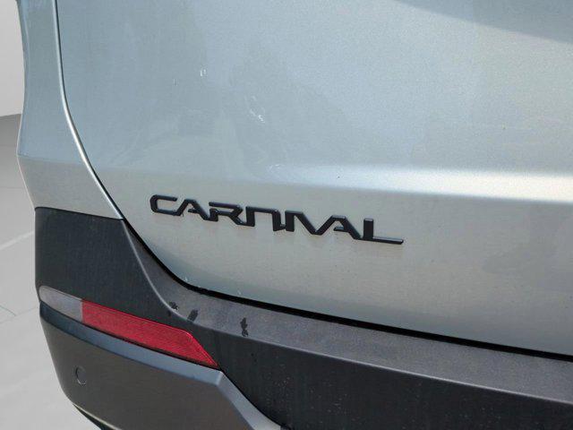 new 2025 Kia Carnival Hybrid car, priced at $53,418