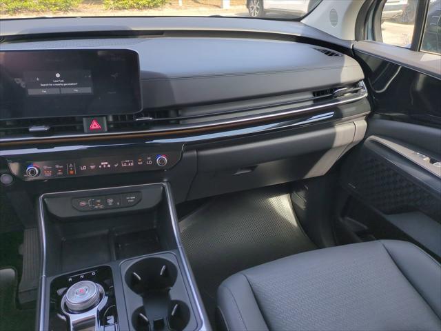 new 2025 Kia Carnival Hybrid car, priced at $53,745